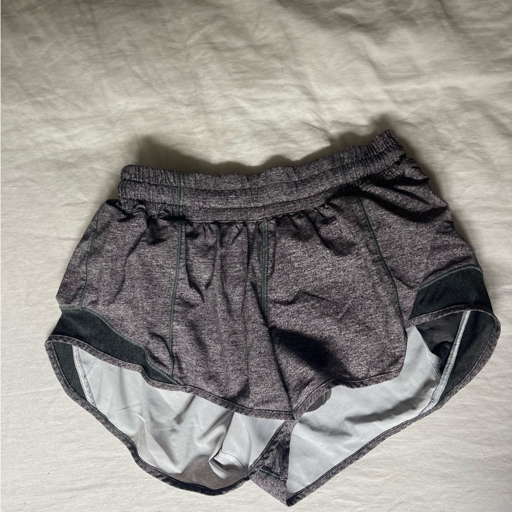 Grey hotty hot shorts 2.5”